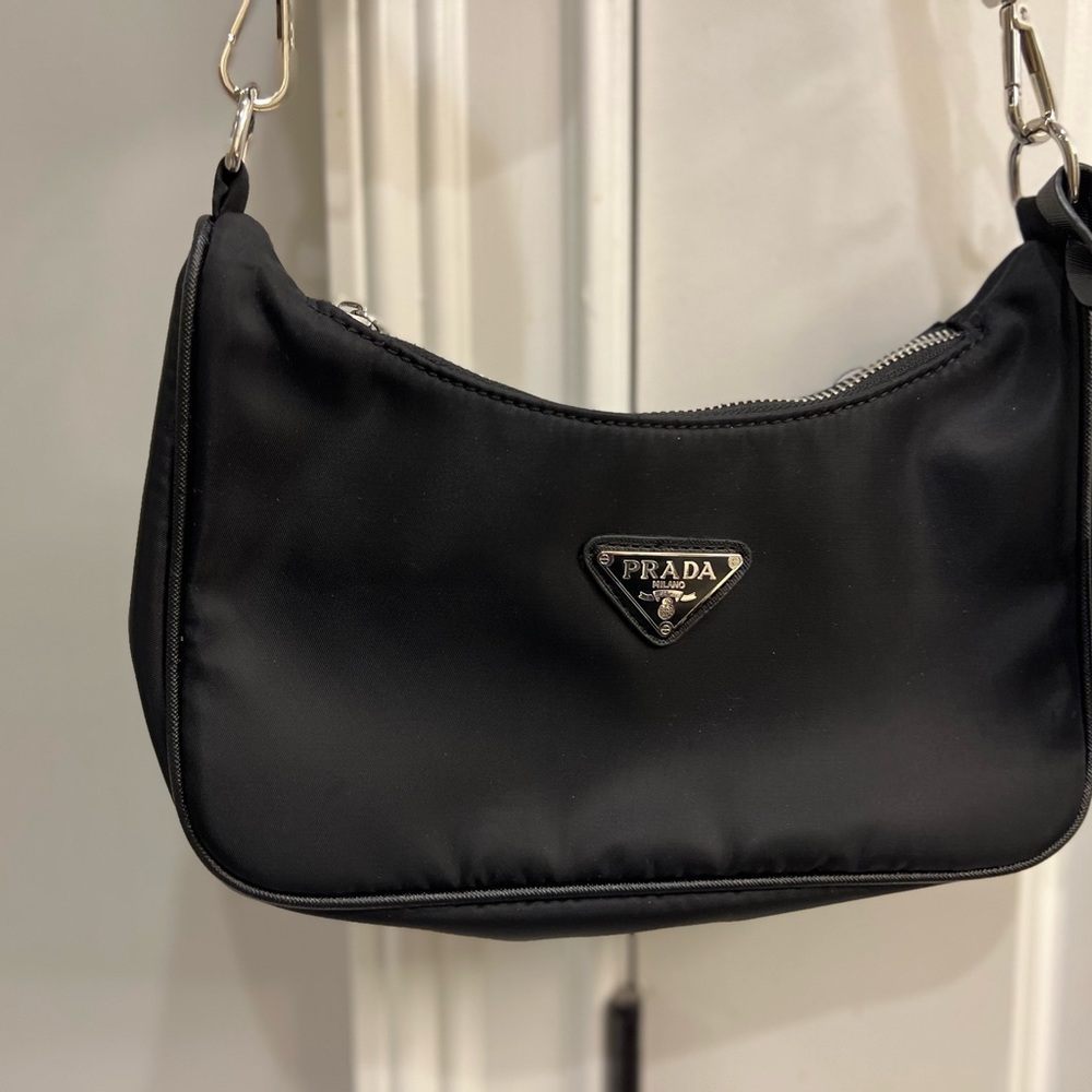 Popular designer inspired style crossbody